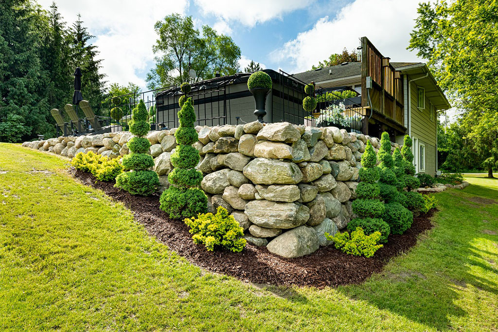 Boulder Retaining Wall in Lansing