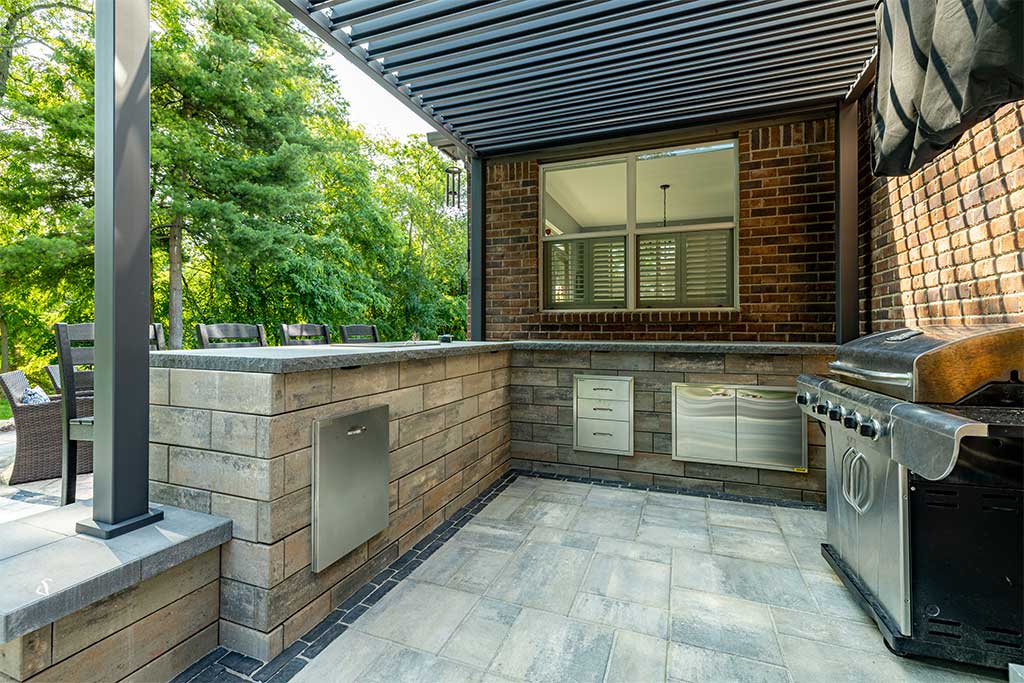 Outdoor Kitchen and Fire Pit in Howell